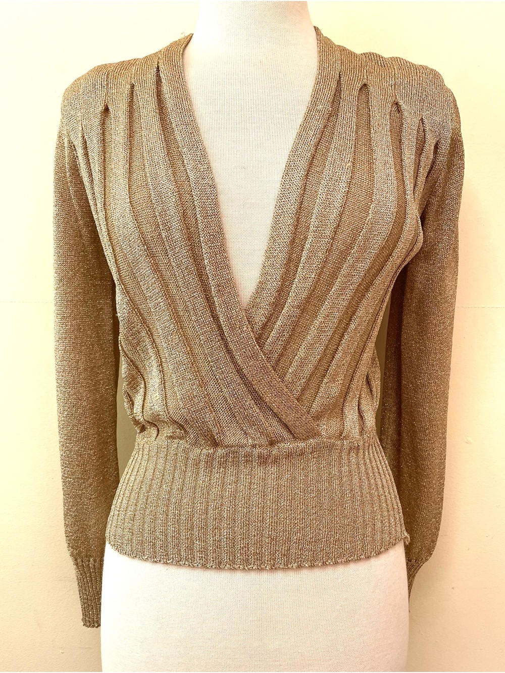 Saks Fifth Avenue Metallic Gold Disco lightweight sweater 1980’s